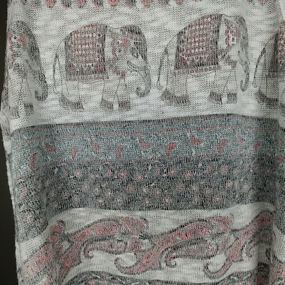 It Closet Comfy Red & Black Elephant Tank Top - Picture 5 of 5